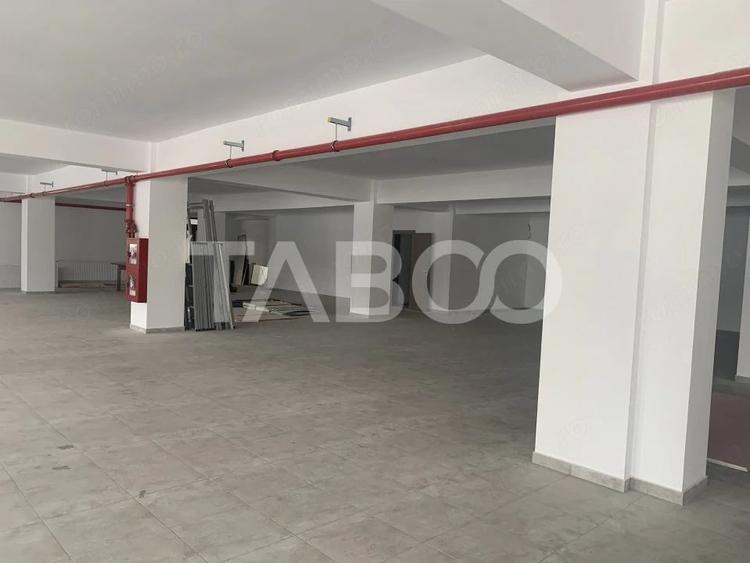 Spațiu comercial, de 600 mp, în Central