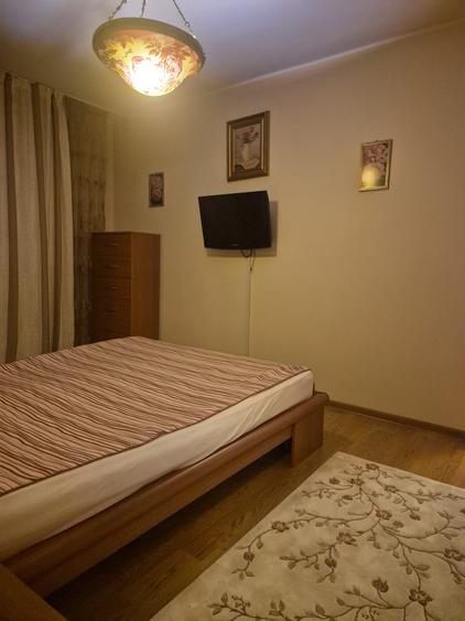 Apartament cu 3 camere circular în Drumul Taberei