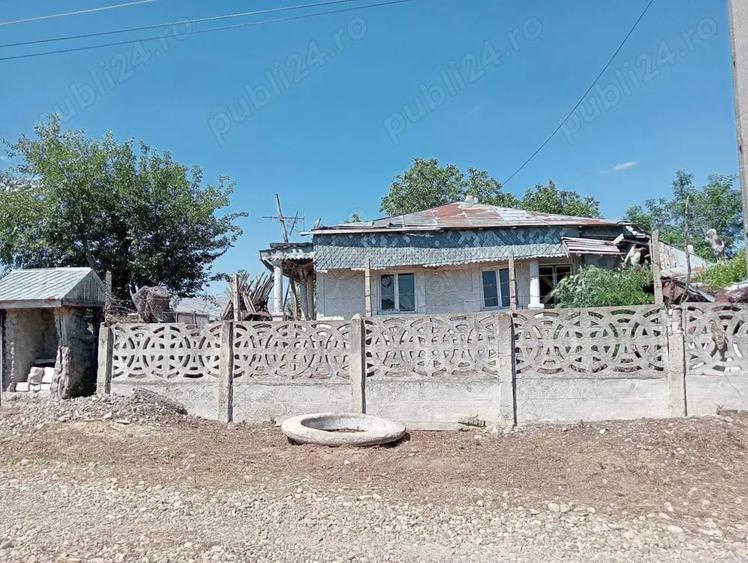 Teren de 600 mp, în Corod