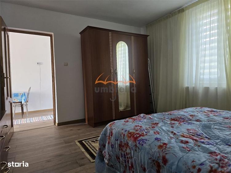 Casă cu 4 camere cu Teren 2424 Mp în Fundătura