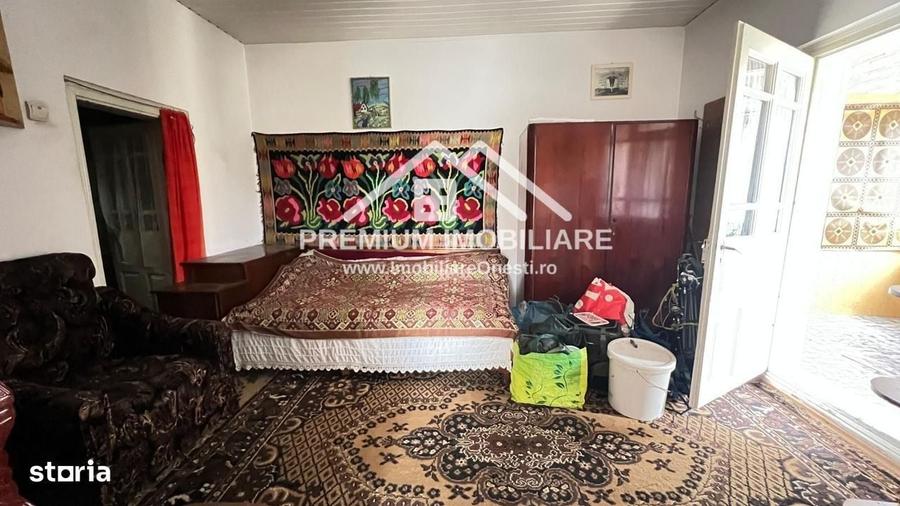 Casă cu 3 camere în Central