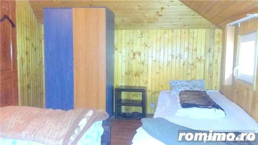 Casă cu 5 camere în Buziașului