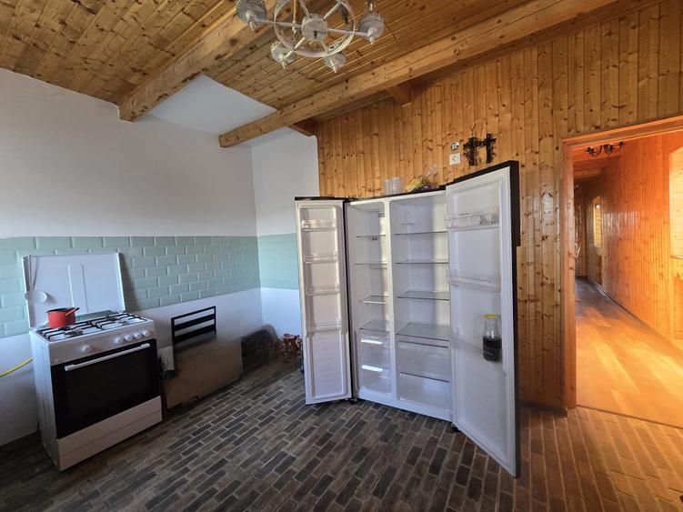 Casă individuală cu 2 camere cu Teren 451 Mp în Cazasu