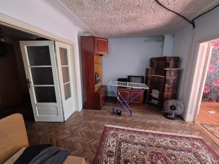 Casă individuală cu 6 camere cu Canalizare în Chiajna