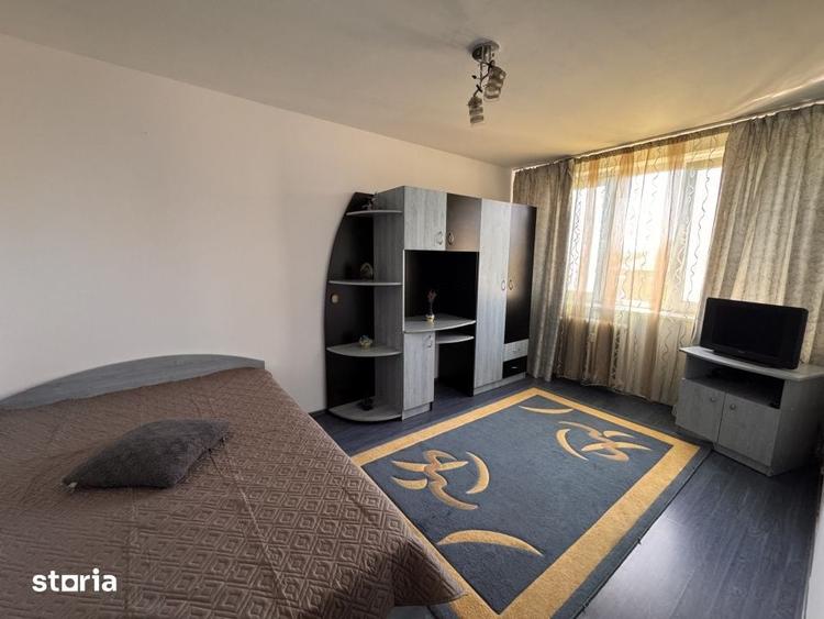 Apartament cu 2 camere decomandat în Aeroport