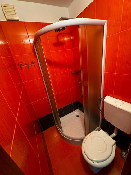 Apartament renovat de inchiriat cu 4 camere - 5
