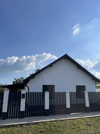 Casă cu 4 camere cu Teren 738 Mp în Șimand
