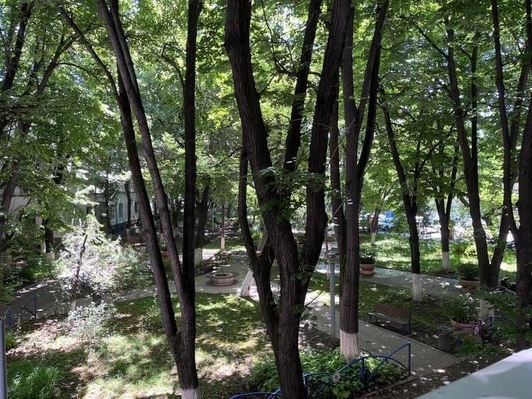 Apartament cu 2 camere decomandat în Brâncoveanu