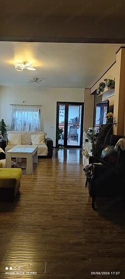 Casă cu 3 camere cu Teren 300 Mp în Central