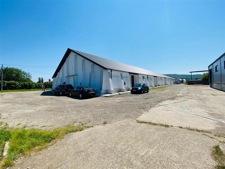 Spațiu industrial, de 1,200 mp, în Exterior Est