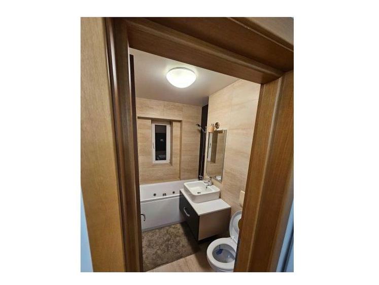 Apartament cu 3 camere decomandat, mobilat în Berceni