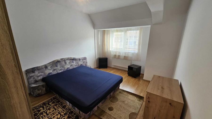 Apartament cu 2 camere semidecomandat în Câmpului