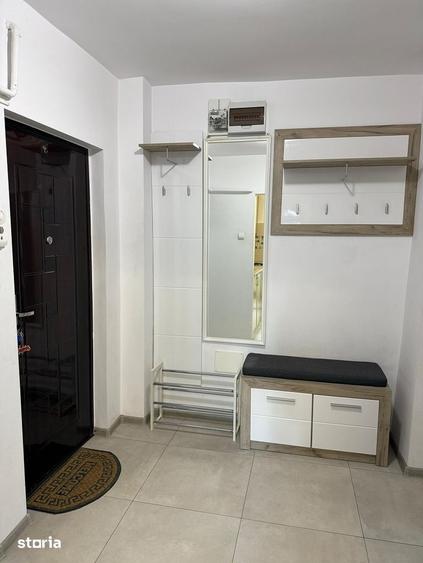 Apartament cu 2 camere decomandat în Podu Roș