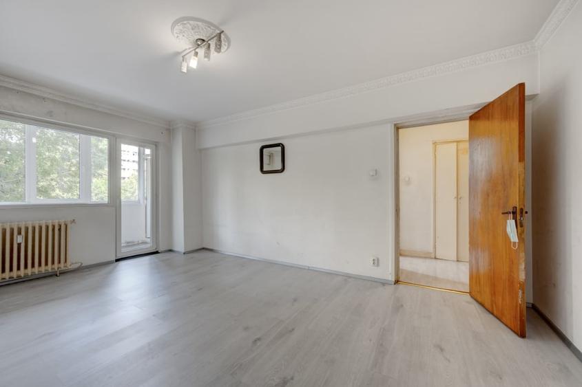 Apartament cu 3 camere decomandat în Lujerului