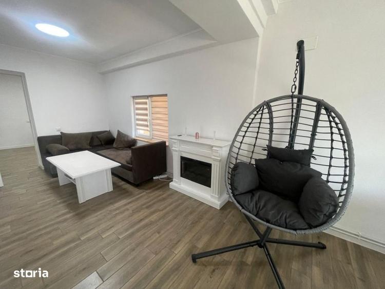 Casă cu 4 camere în Oglinzi