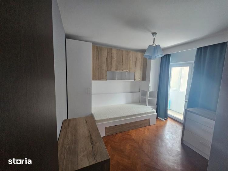 Apartament cu 3 camere în Calea București