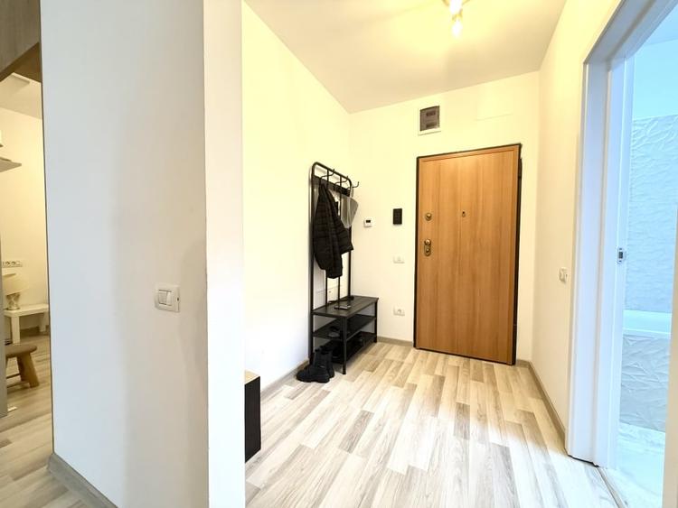 Apartament cu 2 camere decomandat, mobilat în Torontalului
