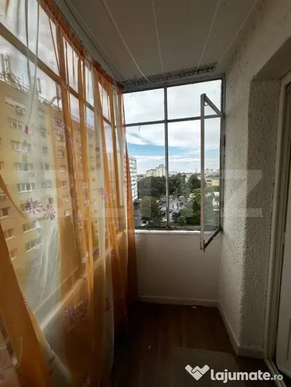 Apartament cu 2 camere decomandat în Micro 15