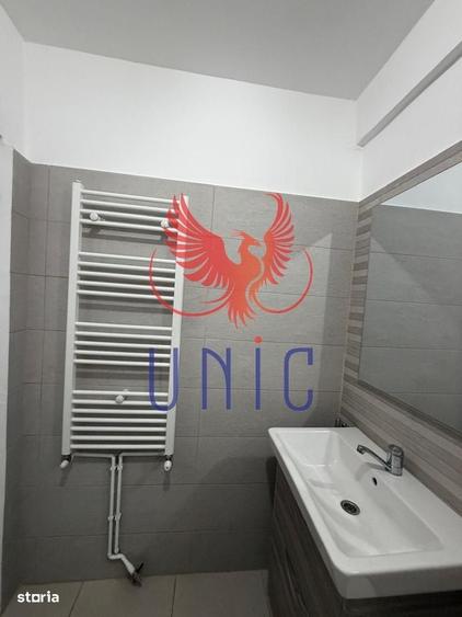 Garsonieră decomandată în 1 Mai