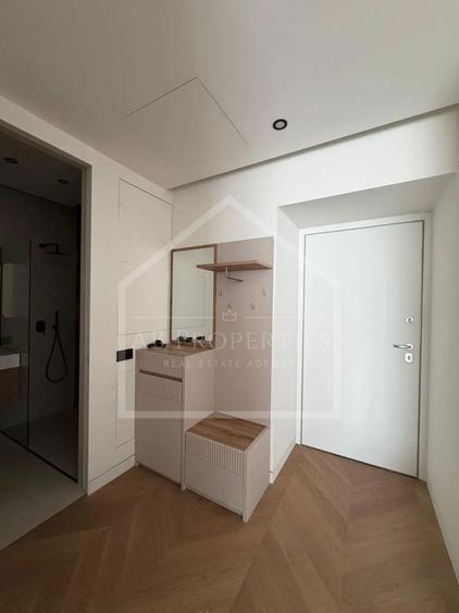Apartament cu 2 camere semidecomandat, mobilat în Barbu Văcărescu