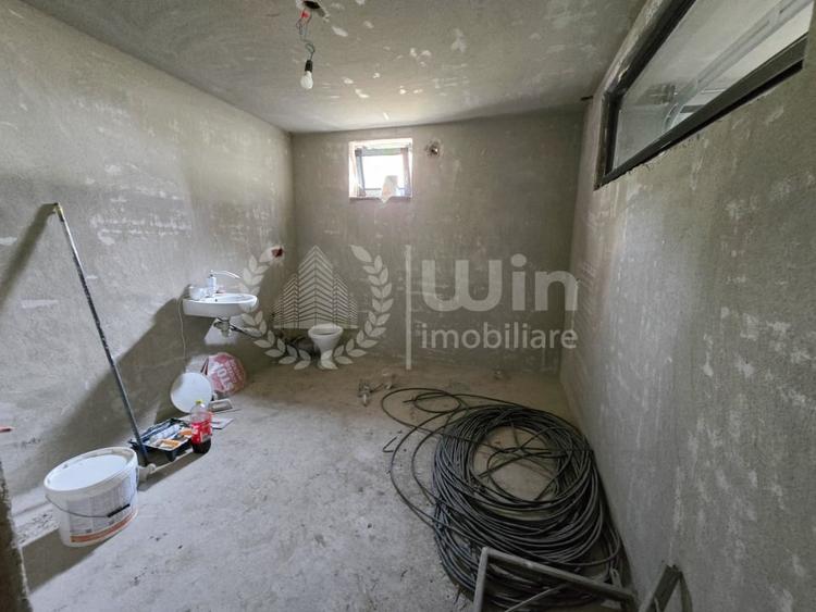 Duplex cu 4 camere cu Canalizare în Dâmbul Rotund