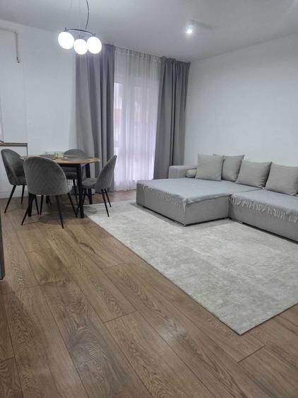 Apartament cu 2 camere decomandat în Avantgarden