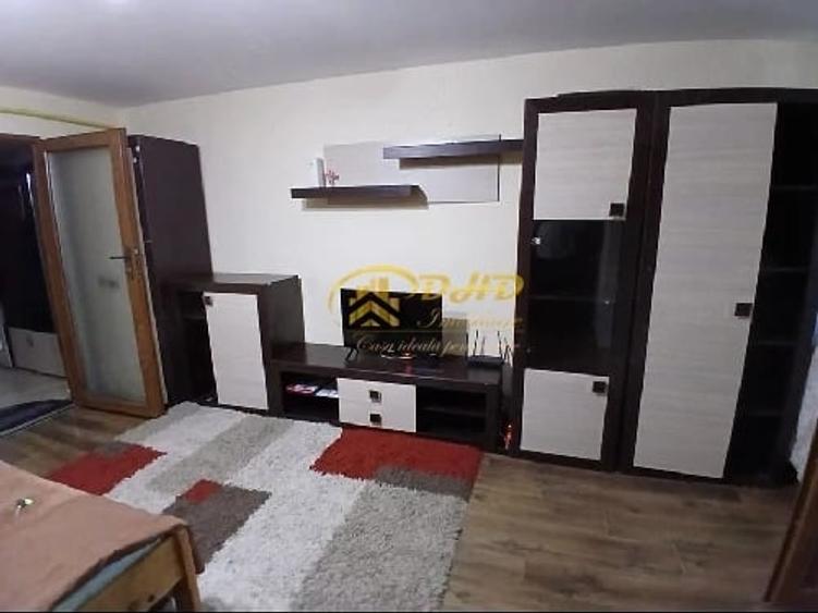 Garsoniera in zona Tatarasi, igienizata si renovata. - 5