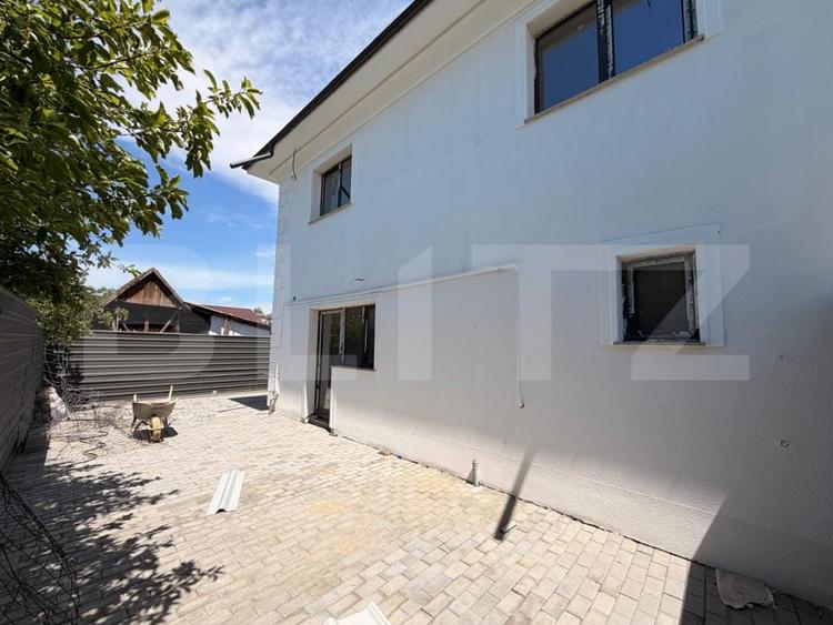 Triplex nou, 107.40 mp, teren 306 mp, zona Calea Severinului - Ambasador - 4