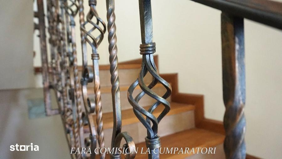 Casă cu 6 camere cu Teren 2327 Mp în Berislăvești