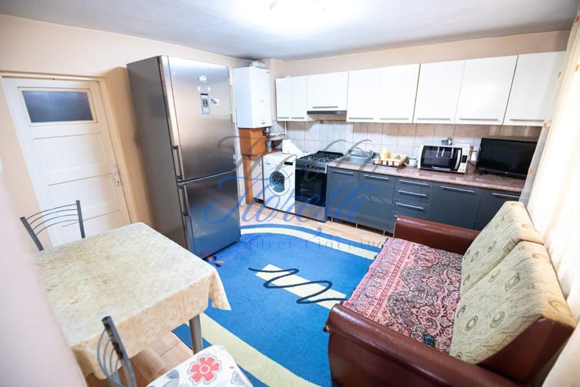 Casă individuală cu 3 camere cu Canalizare în Central