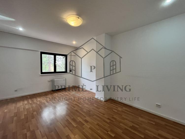Duplex cu 6 camere cu Canalizare în Străulești