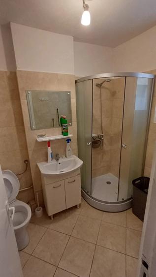 Apartament cu 2 camere decomandat în Micro 14