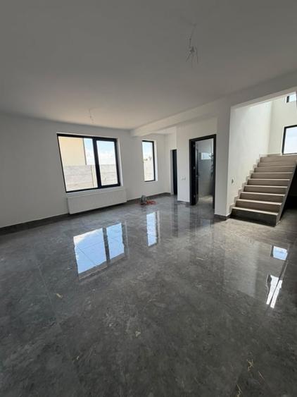 Duplex cu 4 camere cu Canalizare în Bragadiru