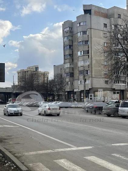Garsonieră decomandată, mobilată în Nicolina