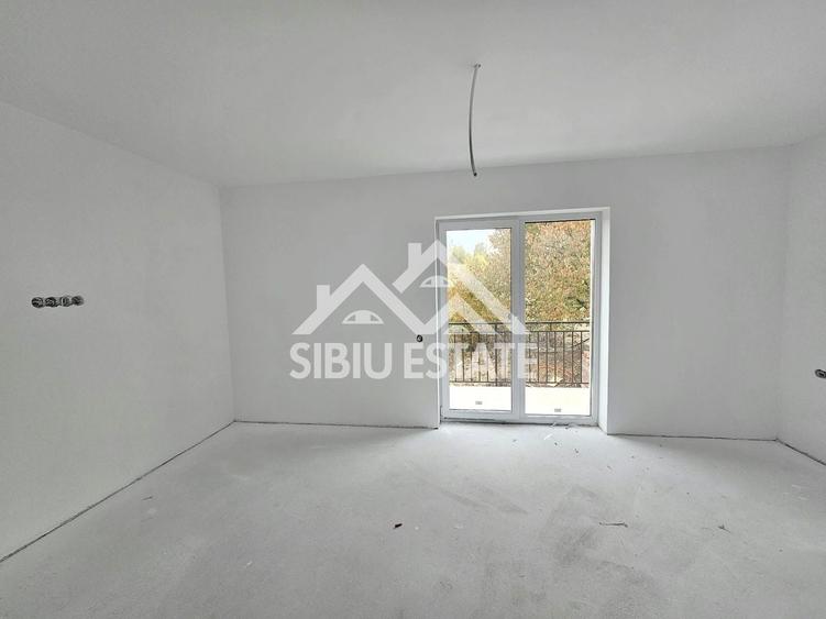 Duplex cu 4 camere cu Canalizare în Arhitecților - Calea Cisnădiei