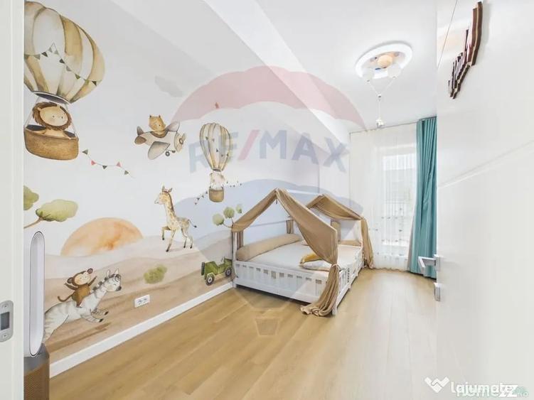 Apartament cu 3 camere decomandat în Fizicienilor