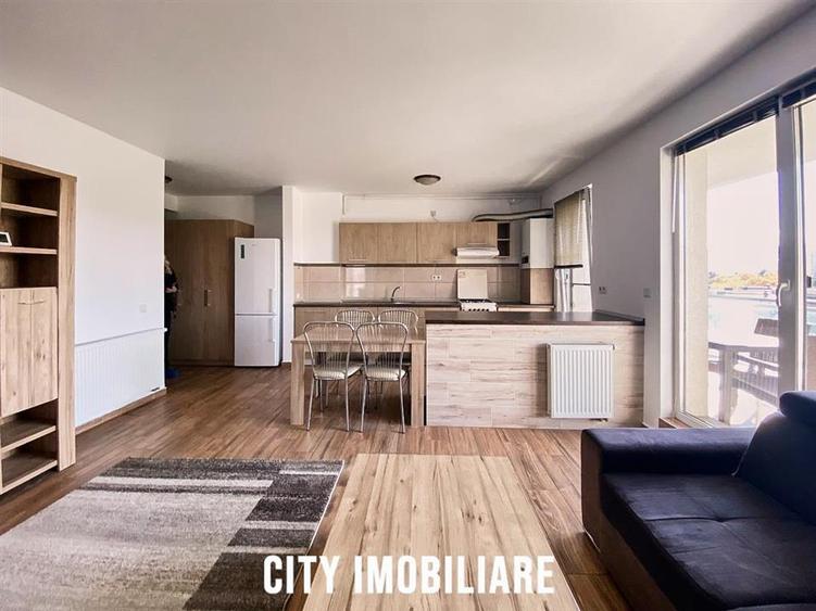 Apartament cu 3 camere semidecomandat, mobilat în Gheorgheni