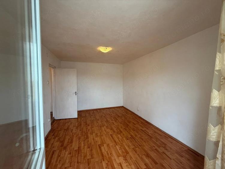 Apartament cu 2 camere decomandat în Bejan