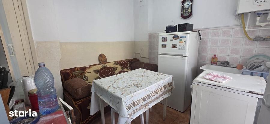 OCAZIE ! CENTRU PIATA UNIRII 2 CAMERE 2 BALCOANE ETAJ 1 BOXA 77.000 E - 10