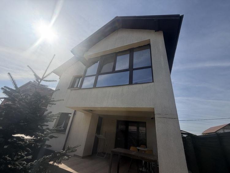 Casă cu 4 camere în Chiajna