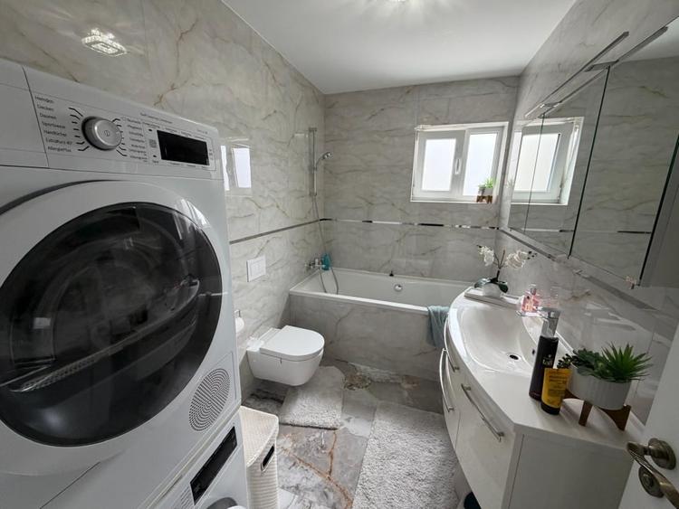 Apartament cu 3 camere semidecomandat, mobilat în Mănăștur