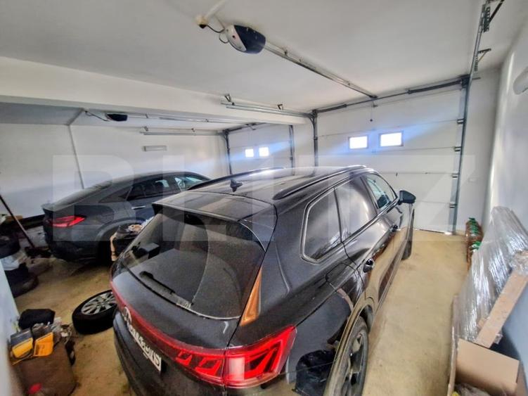 Casă individuală cu 5 camere cu Canalizare în Salca