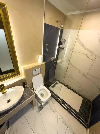 Apartament cu 3 camere decomandat în Nordului