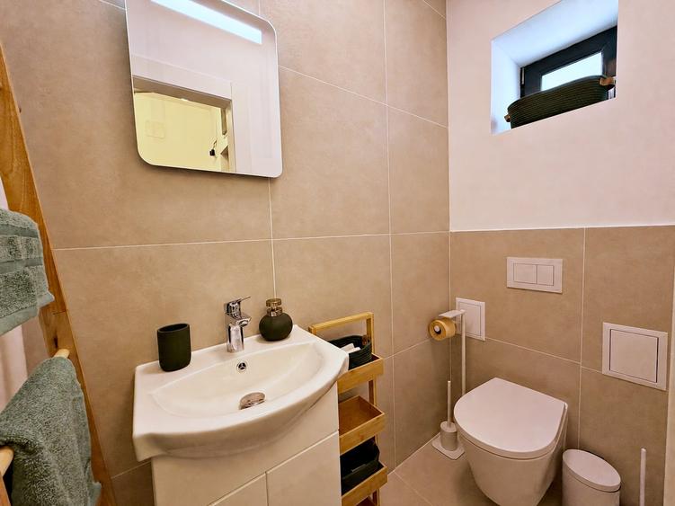 Casă cu 4 camere cu Canalizare în Pipera