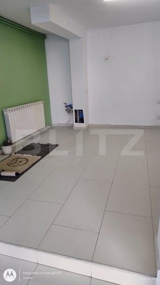 Spațiu comercial 87 mp – ideal farmacie / cabinet – zonă centrală - 2