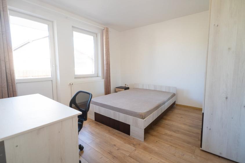 Apartament cu 3 camere decomandat în Zorilor
