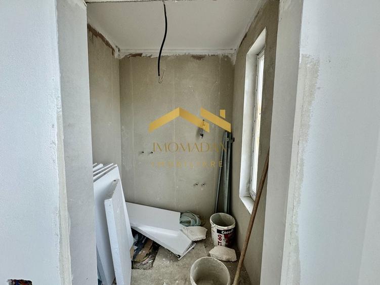 Duplex cu 3 camere cu Canalizare în Bucovăț (Remetea Mare)