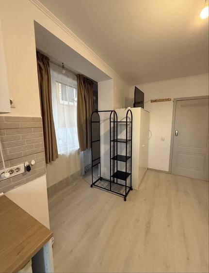 Garsonieră decomandată în Bucureștii Noi