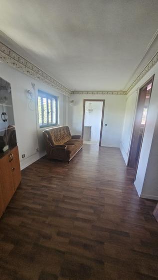 Casă cu 4 camere cu Canalizare în Moșilor