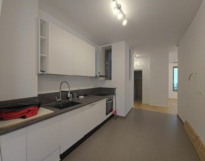Casă cu 10 camere cu Teren 352 Mp în Dorobanți